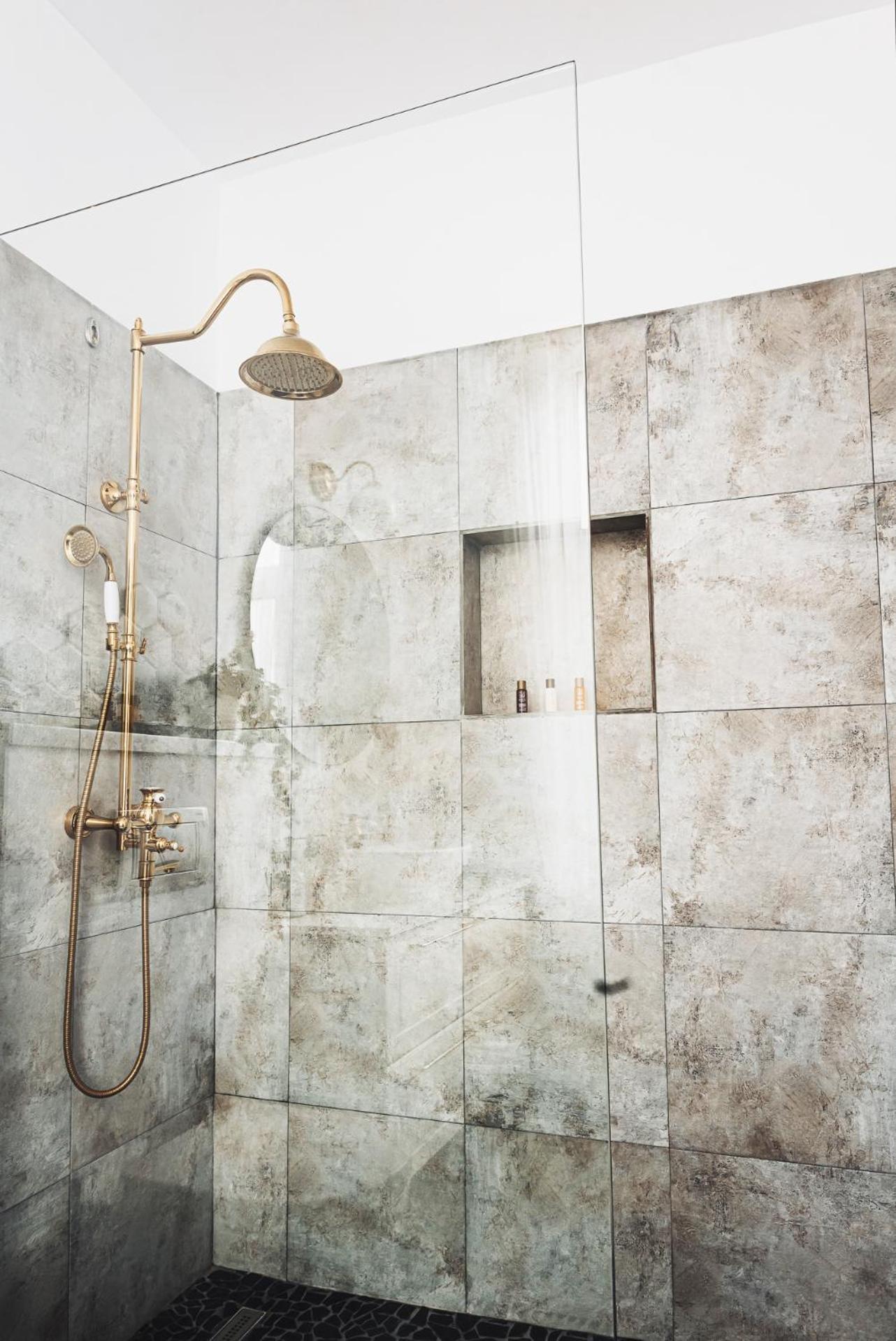 Voya Nordic Apartment-A Luxury Oasis In The Old Town 布拉索夫 外观 照片